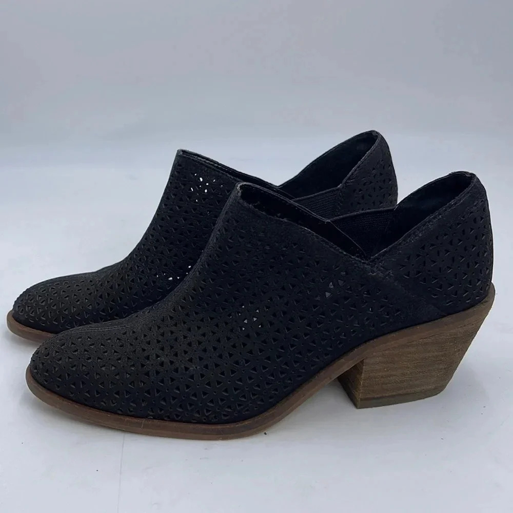 Vince Camuto Paleta Ankle 
Boots